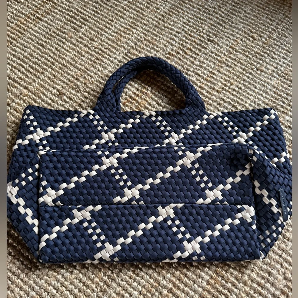 Naghedi Navy and Cream Woven Tote - Picture 3 of 12